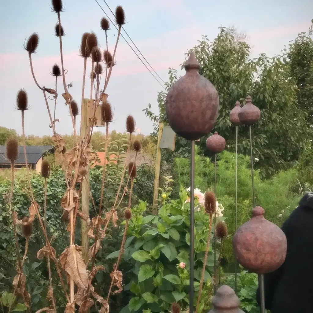 Keramiek: tuinbol